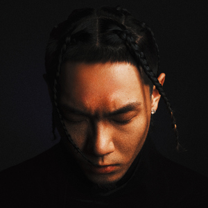 别揉我胸⋯啊⋯嗯～皇上视频
